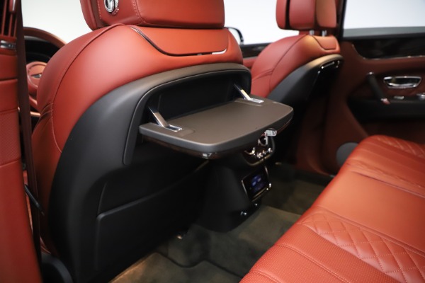 Used 2017 Bentley Bentayga W12 for sale $145,900 at Rolls-Royce Motor Cars Greenwich in Greenwich CT 06830 21