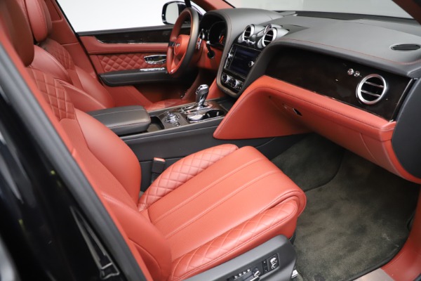 Used 2017 Bentley Bentayga W12 for sale $145,900 at Rolls-Royce Motor Cars Greenwich in Greenwich CT 06830 25