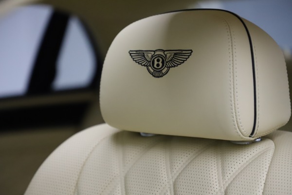 Used 2014 Bentley Flying Spur W12 for sale Sold at Rolls-Royce Motor Cars Greenwich in Greenwich CT 06830 18