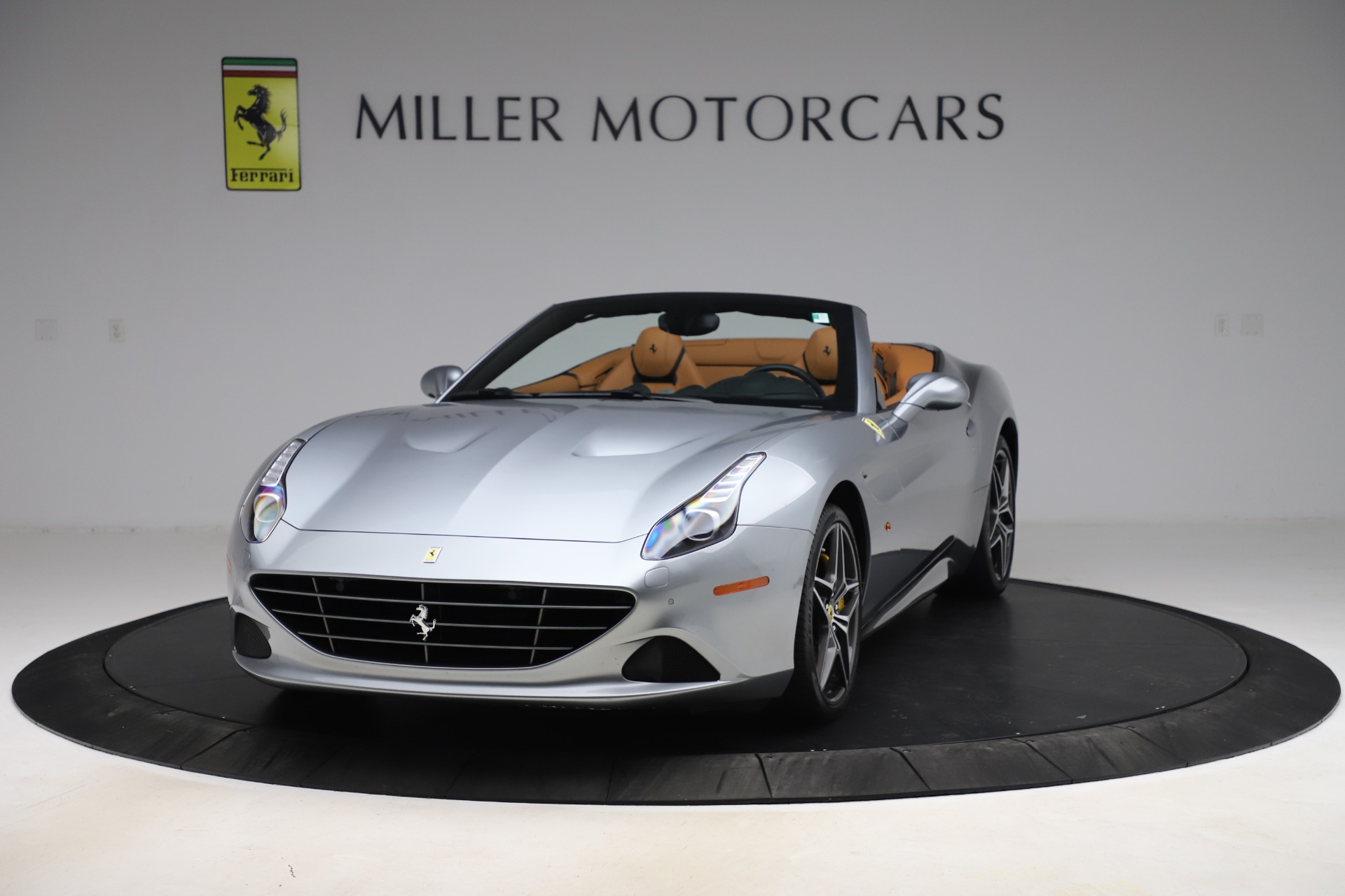 Used 2017 Ferrari California T for sale Sold at Rolls-Royce Motor Cars Greenwich in Greenwich CT 06830 1