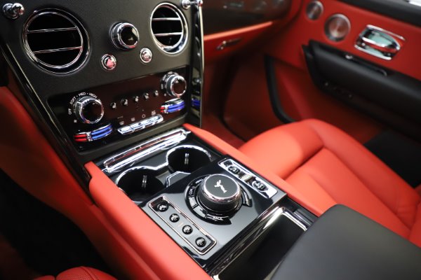 New 2020 Rolls-Royce Cullinan Black Badge for sale Sold at Rolls-Royce Motor Cars Greenwich in Greenwich CT 06830 20