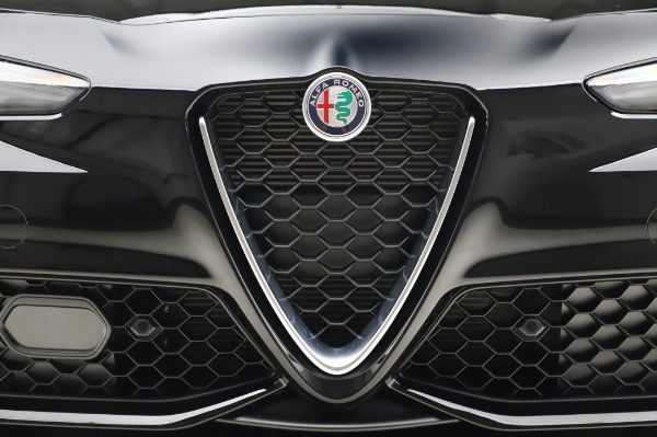 New 2020 Alfa Romeo Giulia Sport Q4 for sale Sold at Rolls-Royce Motor Cars Greenwich in Greenwich CT 06830 13