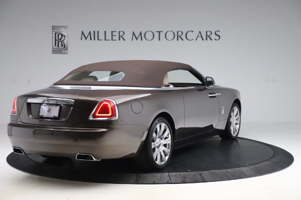 Used 2017 Rolls-Royce Dawn for sale Sold at Rolls-Royce Motor Cars Greenwich in Greenwich CT 06830 17