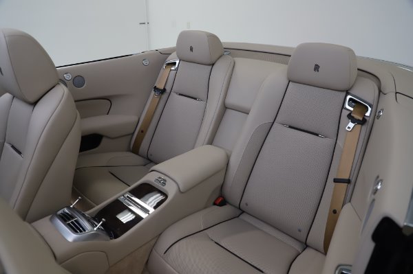 Used 2017 Rolls-Royce Dawn Base for sale $248,900 at Rolls-Royce Motor Cars Greenwich in Greenwich CT 06830 23
