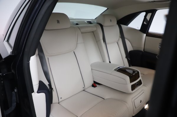 Used 2016 Rolls-Royce Ghost for sale Sold at Rolls-Royce Motor Cars Greenwich in Greenwich CT 06830 15