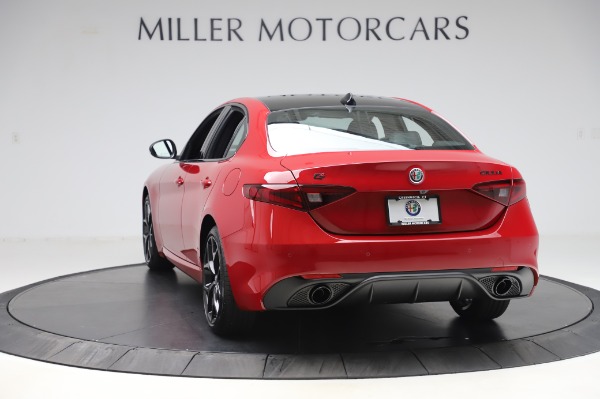 New 2020 Alfa Romeo Giulia Sport Q4 for sale Sold at Rolls-Royce Motor Cars Greenwich in Greenwich CT 06830 5