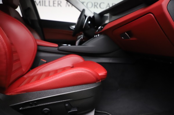 Used 2017 Alfa Romeo Giulia Ti Sport for sale Sold at Rolls-Royce Motor Cars Greenwich in Greenwich CT 06830 23