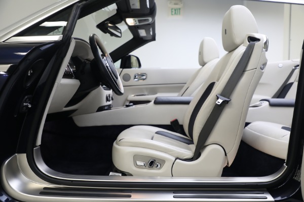 Used 2017 Rolls-Royce Dawn for sale $244,900 at Rolls-Royce Motor Cars Greenwich in Greenwich CT 06830 24