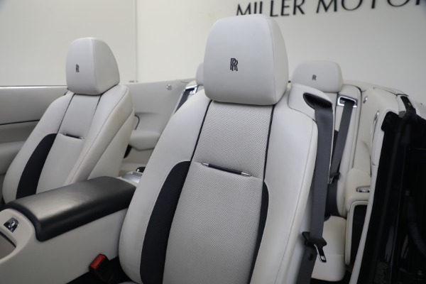 Used 2017 Rolls-Royce Dawn for sale $244,900 at Rolls-Royce Motor Cars Greenwich in Greenwich CT 06830 25
