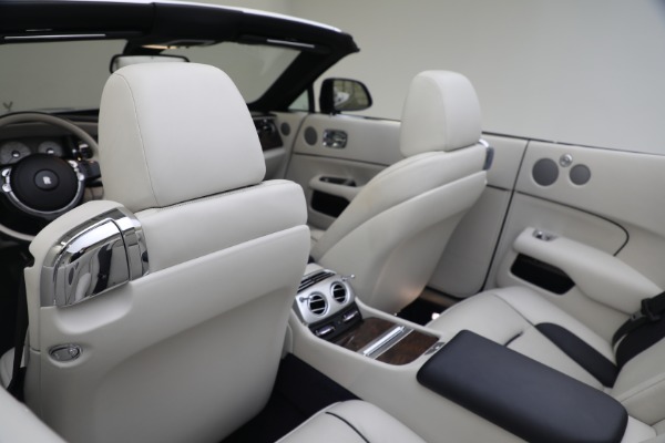 Used 2017 Rolls-Royce Dawn for sale $244,900 at Rolls-Royce Motor Cars Greenwich in Greenwich CT 06830 26