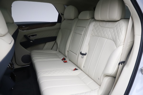 Used 2020 Bentley Bentayga Hybrid for sale $185,900 at Rolls-Royce Motor Cars Greenwich in Greenwich CT 06830 24