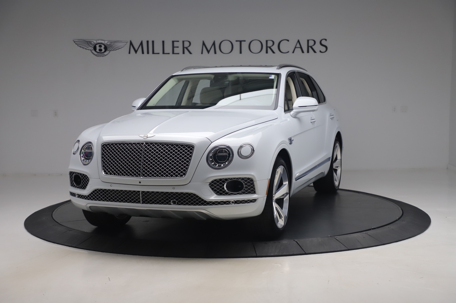 Used 2020 Bentley Bentayga Hybrid for sale $185,900 at Rolls-Royce Motor Cars Greenwich in Greenwich CT 06830 1
