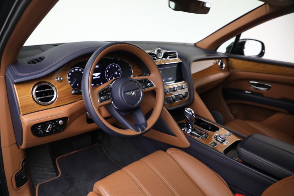 Used 2021 Bentley Bentayga V8 for sale $133,900 at Rolls-Royce Motor Cars Greenwich in Greenwich CT 06830 18