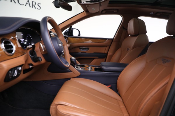 New 2021 Bentley Bentayga V8 for sale $203,205 at Rolls-Royce Motor Cars Greenwich in Greenwich CT 06830 19