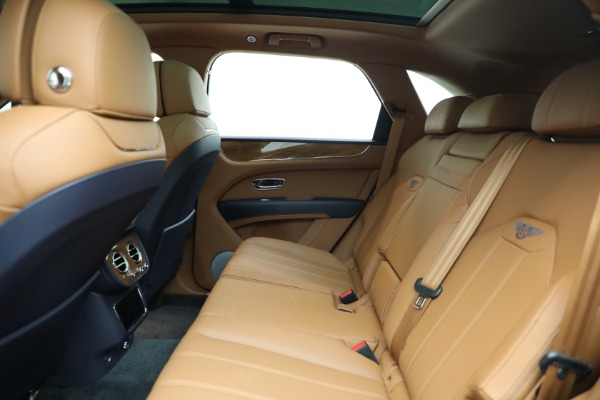 New 2021 Bentley Bentayga V8 for sale $203,205 at Rolls-Royce Motor Cars Greenwich in Greenwich CT 06830 23