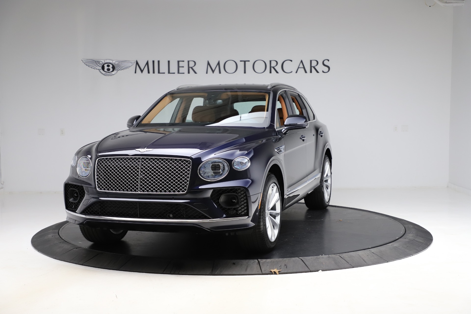 New 2021 Bentley Bentayga V8 for sale Sold at Rolls-Royce Motor Cars Greenwich in Greenwich CT 06830 1