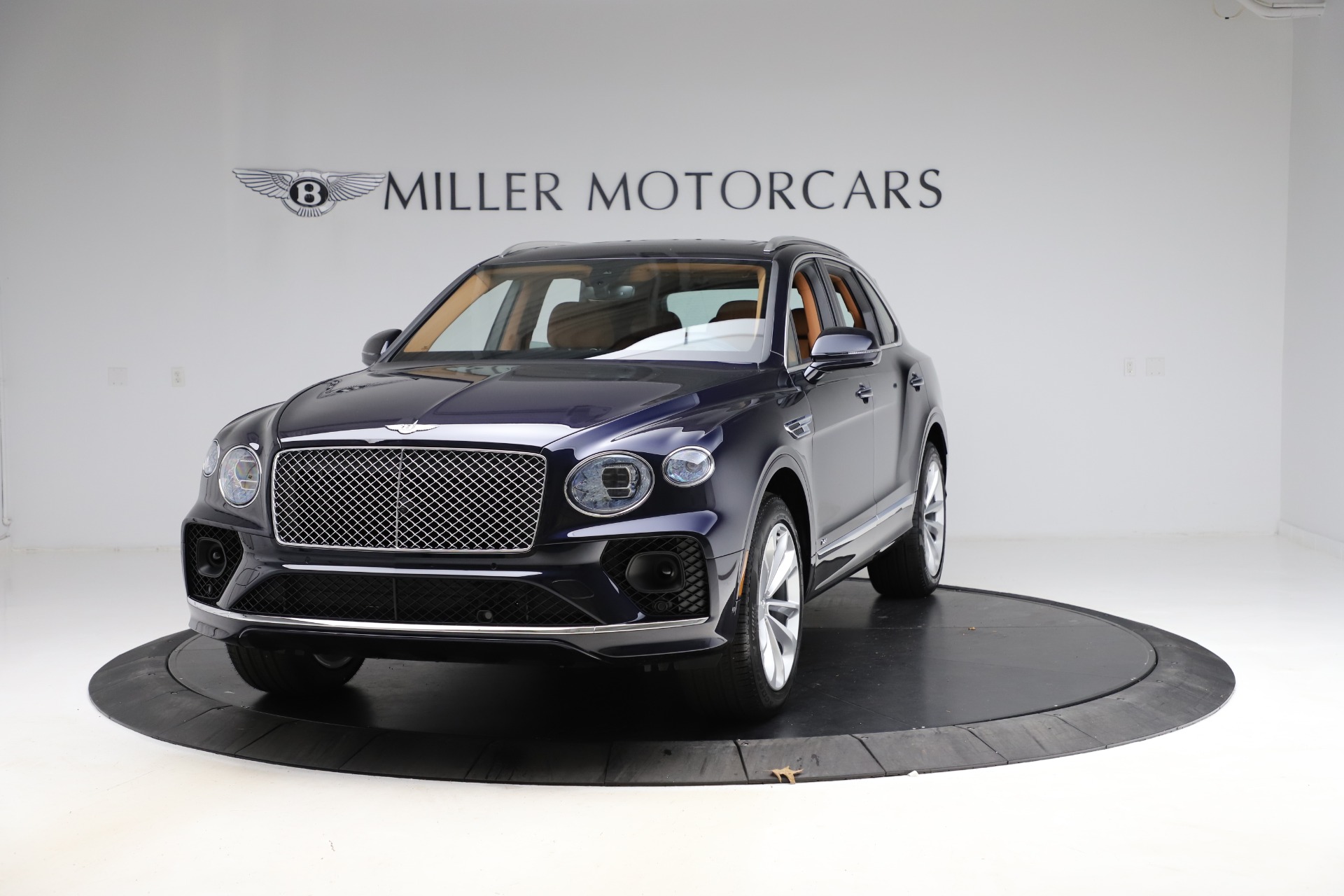 Used 2021 Bentley Bentayga V8 for sale $133,900 at Rolls-Royce Motor Cars Greenwich in Greenwich CT 06830 1