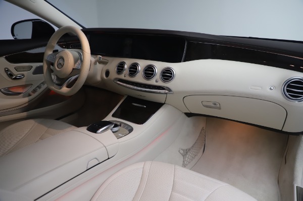 Used 2015 Mercedes-Benz S-Class S 550 4MATIC for sale Sold at Rolls-Royce Motor Cars Greenwich in Greenwich CT 06830 17
