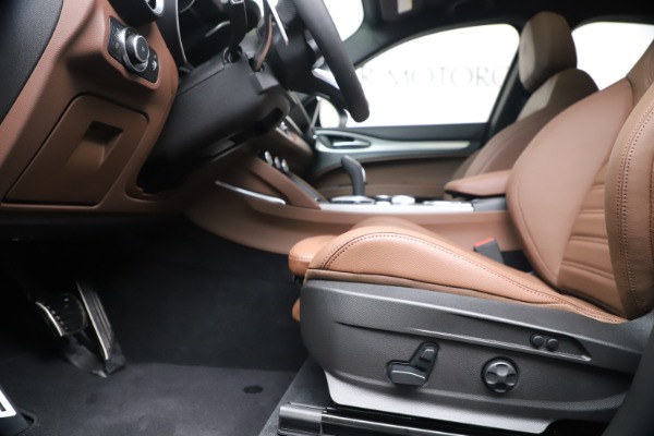 New 2020 Alfa Romeo Stelvio Ti Sport Q4 for sale Sold at Rolls-Royce Motor Cars Greenwich in Greenwich CT 06830 14