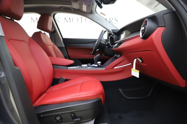 New 2020 Alfa Romeo Stelvio Ti Q4 for sale $54,095 at Rolls-Royce Motor Cars Greenwich in Greenwich CT 06830 26