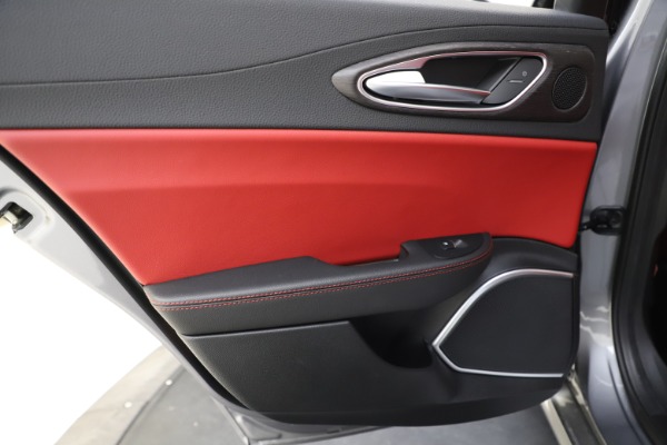 New 2020 Alfa Romeo Giulia Ti Q4 for sale Sold at Rolls-Royce Motor Cars Greenwich in Greenwich CT 06830 22
