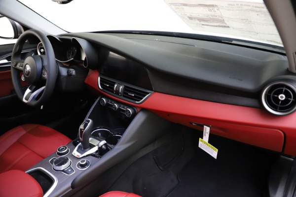 New 2020 Alfa Romeo Giulia Ti Q4 for sale Sold at Rolls-Royce Motor Cars Greenwich in Greenwich CT 06830 25