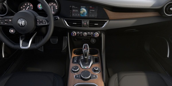 New 2020 Alfa Romeo Giulia Ti Lusso Q4 for sale $51,195 at Rolls-Royce Motor Cars Greenwich in Greenwich CT 06830 3