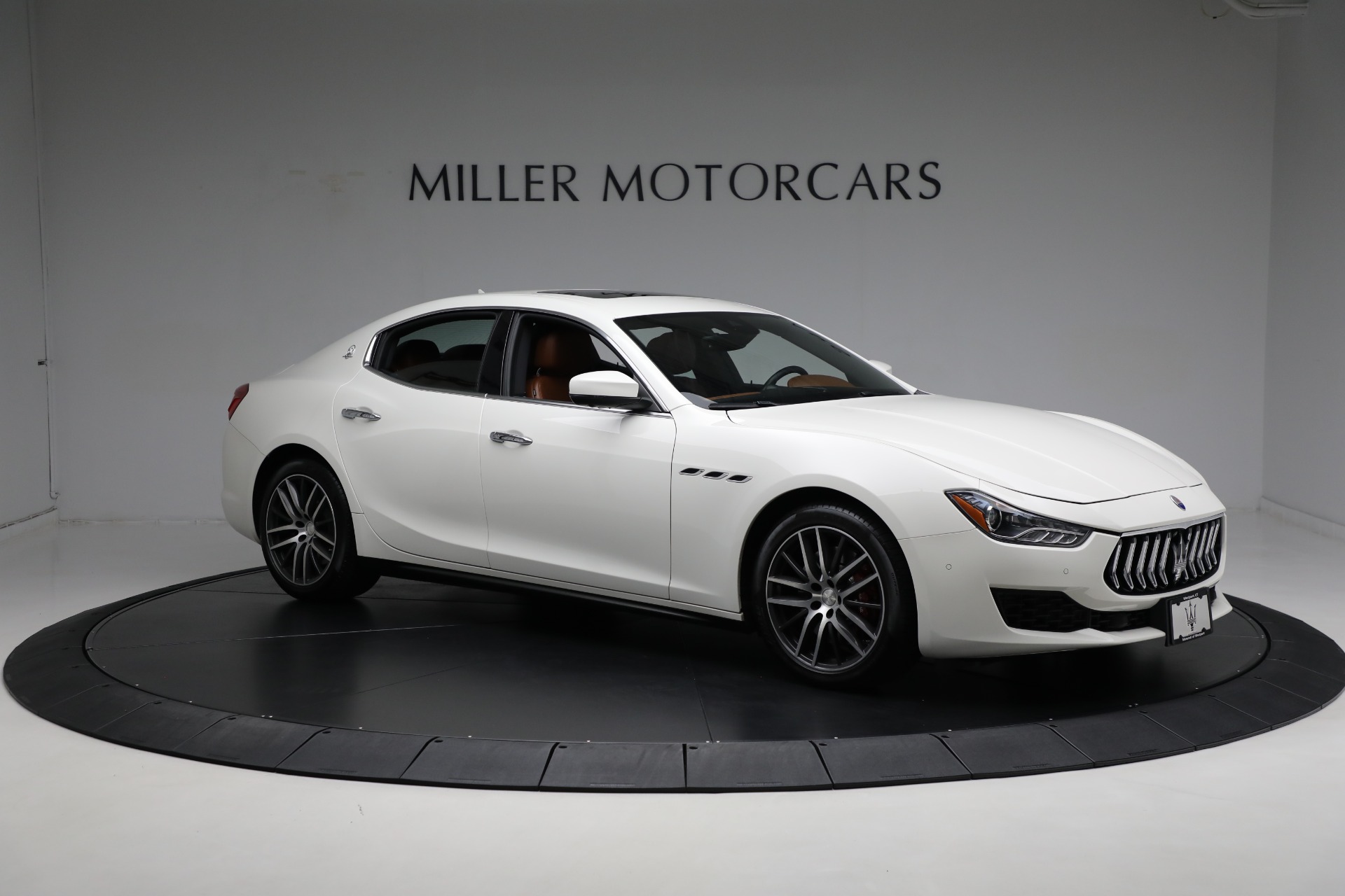 Used 2020 Maserati Ghibli S Q4 for sale Sold at Rolls-Royce Motor Cars Greenwich in Greenwich CT 06830 16