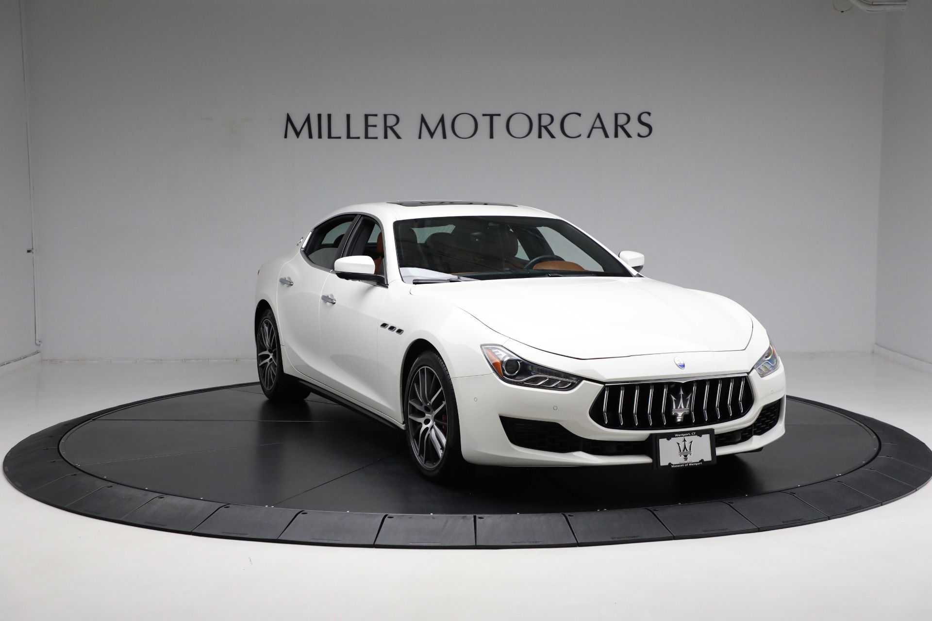 Used 2020 Maserati Ghibli S Q4 for sale Sold at Rolls-Royce Motor Cars Greenwich in Greenwich CT 06830 19