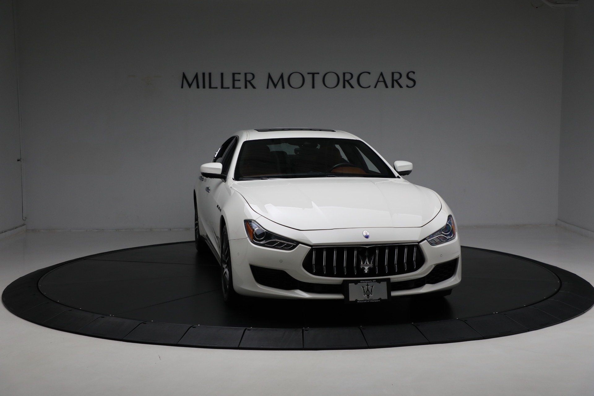 Used 2020 Maserati Ghibli S Q4 for sale Sold at Rolls-Royce Motor Cars Greenwich in Greenwich CT 06830 21