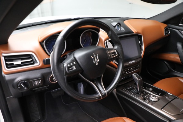 Used 2020 Maserati Ghibli S Q4 for sale Sold at Rolls-Royce Motor Cars Greenwich in Greenwich CT 06830 24