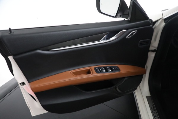 Used 2020 Maserati Ghibli S Q4 for sale Sold at Rolls-Royce Motor Cars Greenwich in Greenwich CT 06830 27