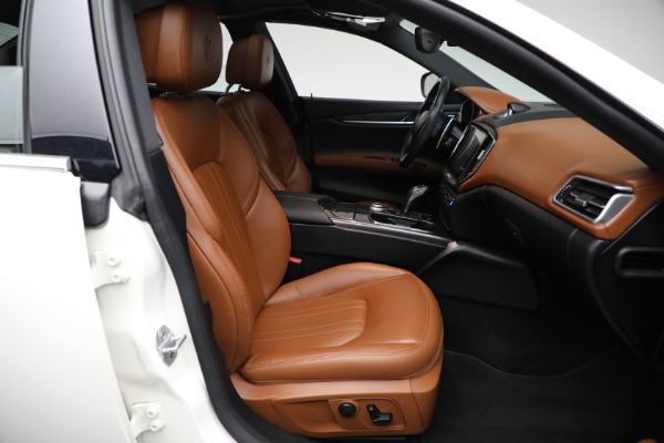 Used 2020 Maserati Ghibli S Q4 for sale Sold at Rolls-Royce Motor Cars Greenwich in Greenwich CT 06830 28