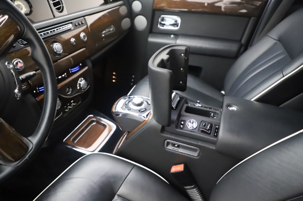 Used 2014 Rolls-Royce Phantom for sale Sold at Rolls-Royce Motor Cars Greenwich in Greenwich CT 06830 22