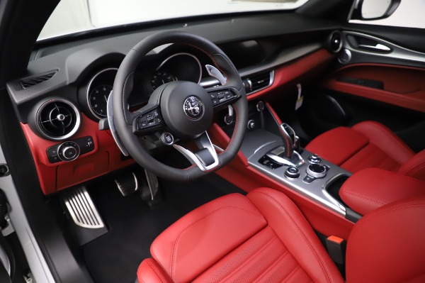 New 2020 Alfa Romeo Stelvio Ti Sport Q4 for sale $53,545 at Rolls-Royce Motor Cars Greenwich in Greenwich CT 06830 13