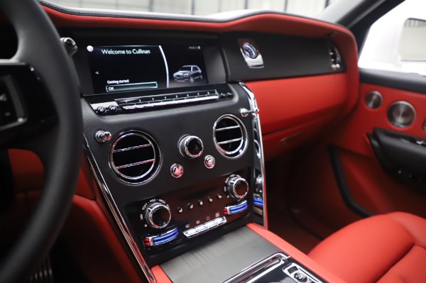 New 2020 Rolls-Royce Cullinan for sale Sold at Rolls-Royce Motor Cars Greenwich in Greenwich CT 06830 20