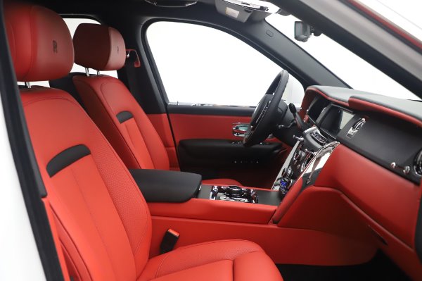 New 2020 Rolls-Royce Cullinan for sale Sold at Rolls-Royce Motor Cars Greenwich in Greenwich CT 06830 26