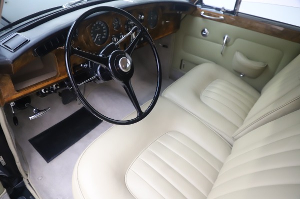 Used 1965 Rolls-Royce Silver Cloud III for sale Sold at Rolls-Royce Motor Cars Greenwich in Greenwich CT 06830 14