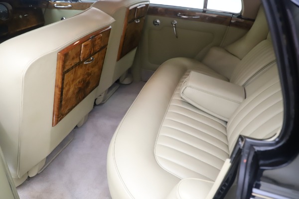 Used 1965 Rolls-Royce Silver Cloud III for sale Sold at Rolls-Royce Motor Cars Greenwich in Greenwich CT 06830 19