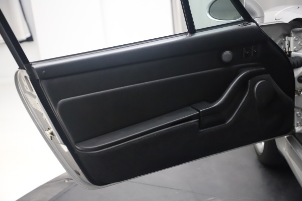 Used 1998 Porsche 911 Carrera 4S for sale Sold at Rolls-Royce Motor Cars Greenwich in Greenwich CT 06830 21