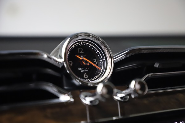 New 2021 Bentley Bentayga V8 First Edition for sale Sold at Rolls-Royce Motor Cars Greenwich in Greenwich CT 06830 26