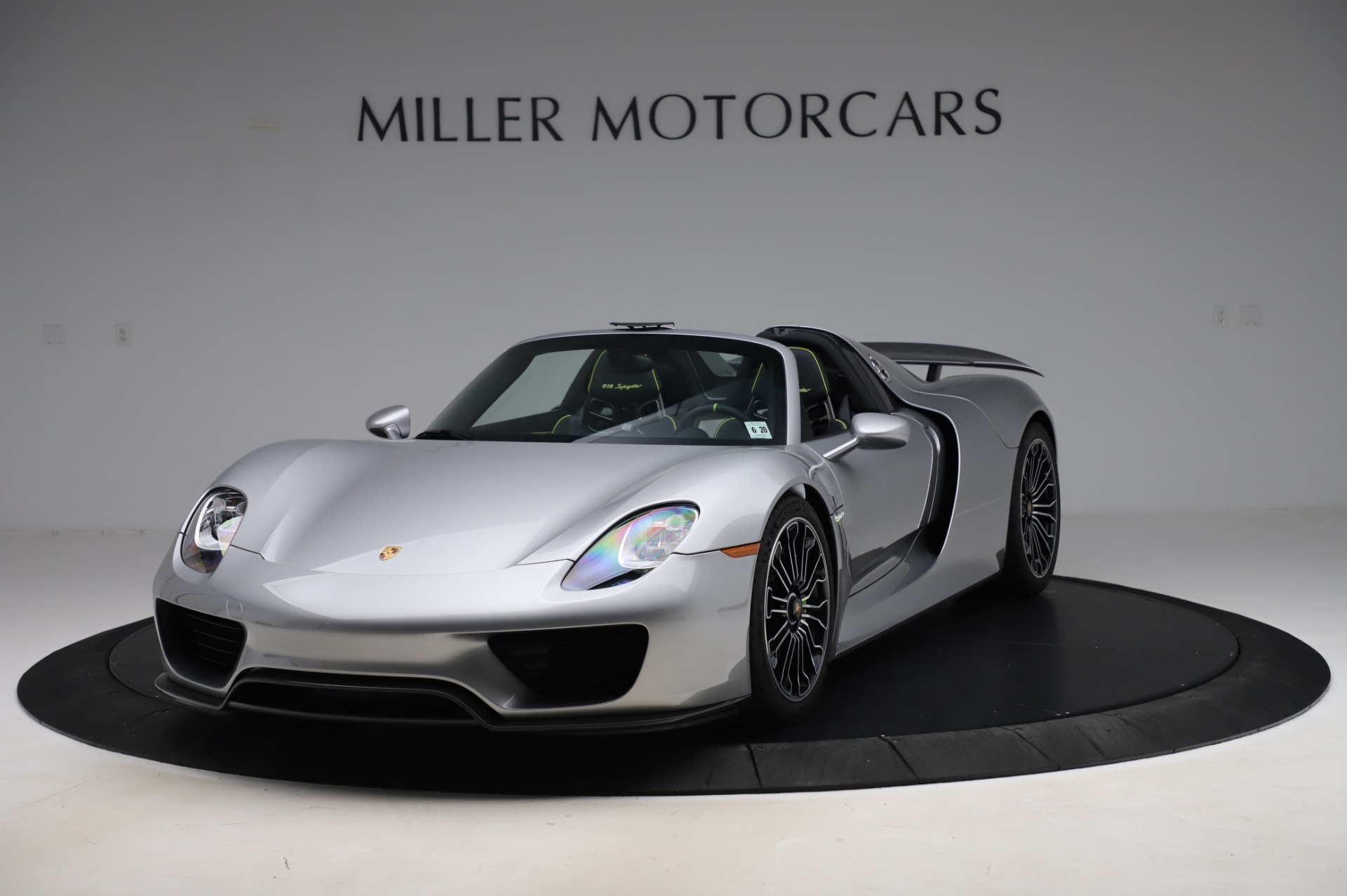 Used 2015 Porsche 918 Spyder for sale Sold at Rolls-Royce Motor Cars Greenwich in Greenwich CT 06830 1