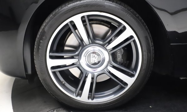 Used 2015 Rolls-Royce Wraith Base for sale $168,900 at Rolls-Royce Motor Cars Greenwich in Greenwich CT 06830 27