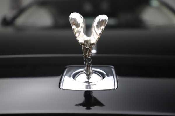 Used 2015 Rolls-Royce Wraith Base for sale $168,900 at Rolls-Royce Motor Cars Greenwich in Greenwich CT 06830 28