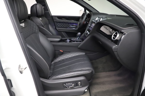 Used 2018 Bentley Bentayga Black Edition for sale $149,900 at Rolls-Royce Motor Cars Greenwich in Greenwich CT 06830 28