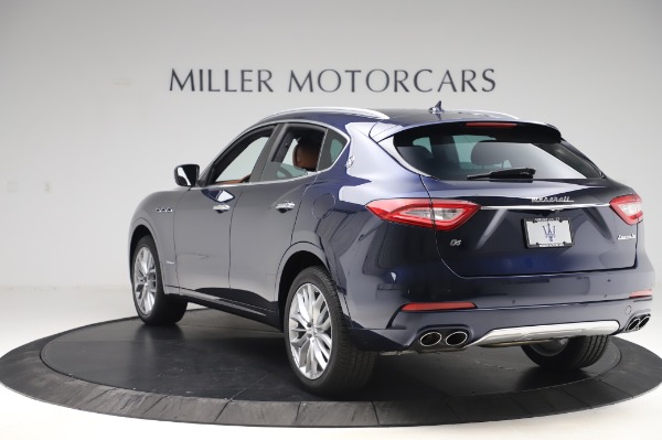 New 2020 Maserati Levante Q4 GranLusso for sale Sold at Rolls-Royce Motor Cars Greenwich in Greenwich CT 06830 5