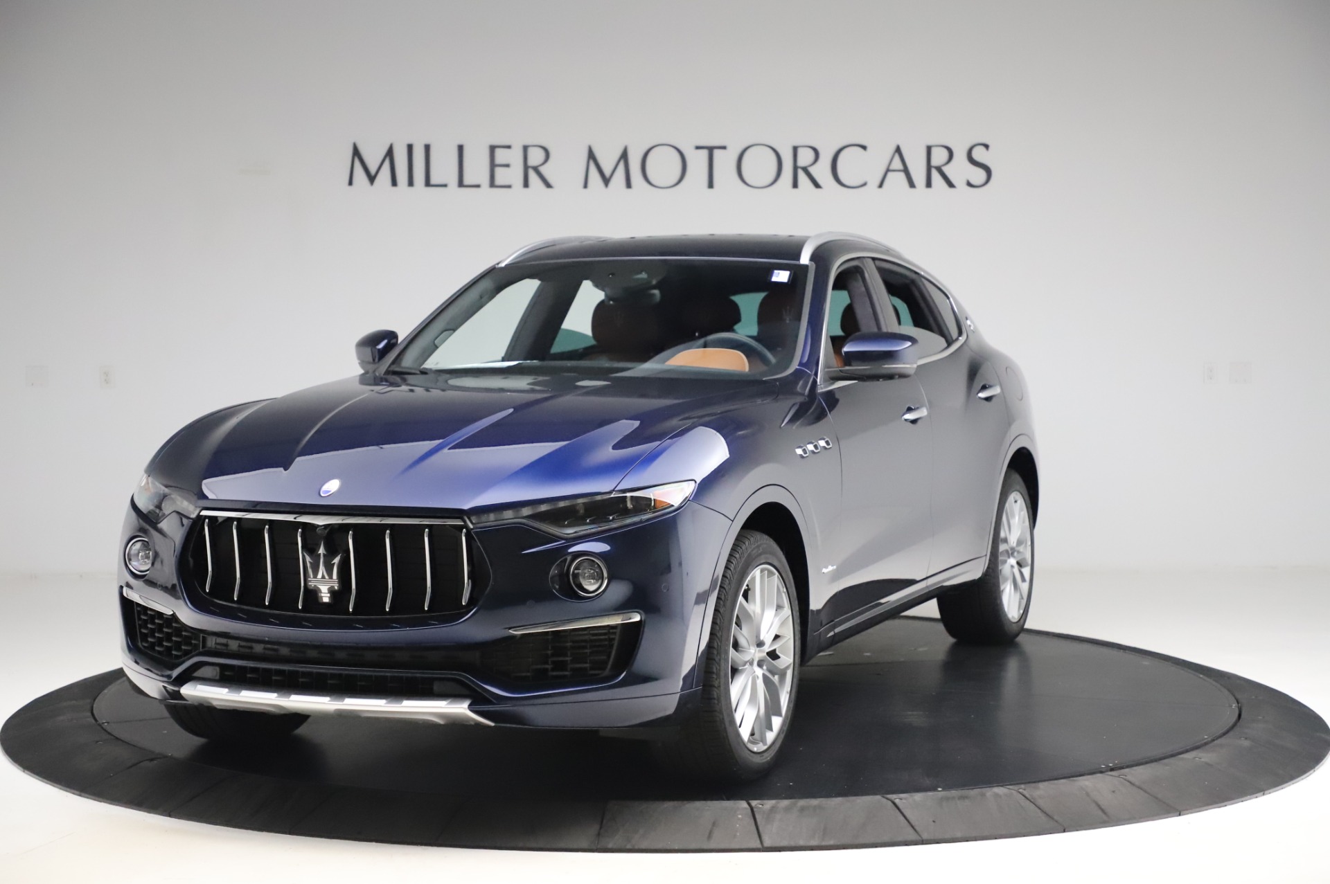New 2020 Maserati Levante Q4 GranLusso for sale Sold at Rolls-Royce Motor Cars Greenwich in Greenwich CT 06830 1