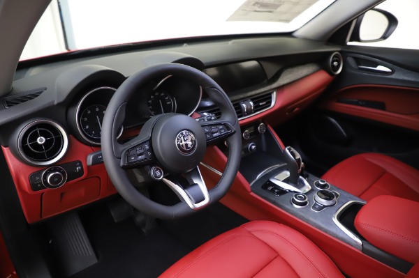 New 2020 Alfa Romeo Stelvio Sport Q4 for sale $50,195 at Rolls-Royce Motor Cars Greenwich in Greenwich CT 06830 13