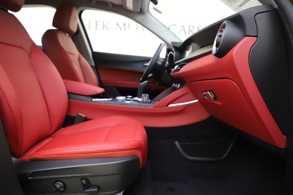 New 2020 Alfa Romeo Stelvio Sport Q4 for sale $50,195 at Rolls-Royce Motor Cars Greenwich in Greenwich CT 06830 23