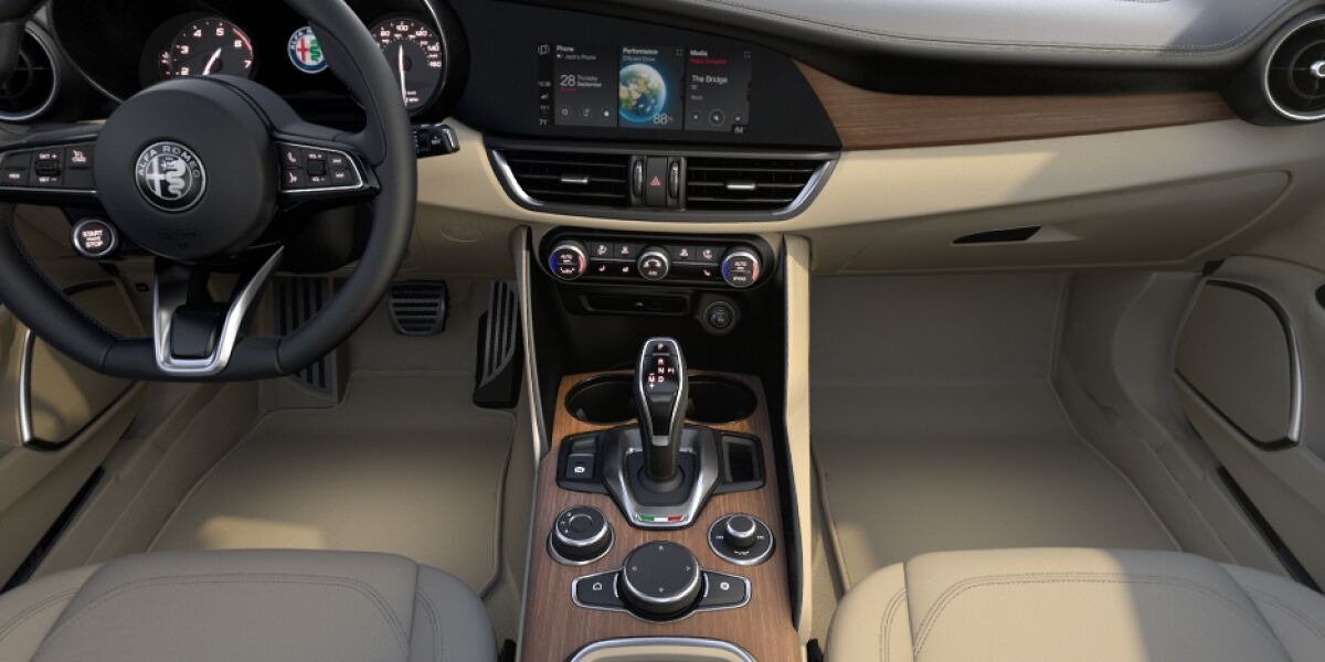 New 2020 Alfa Romeo Giulia Ti Lusso Q4 for sale Sold at Rolls-Royce Motor Cars Greenwich in Greenwich CT 06830 4